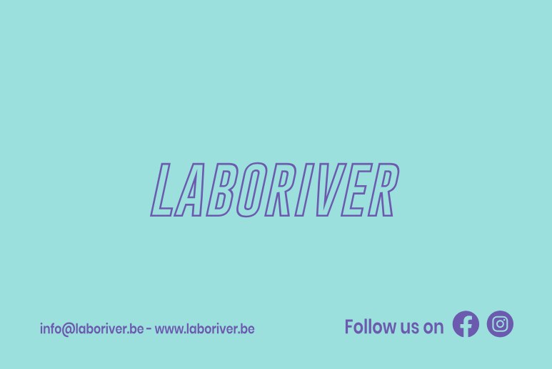 Prepaid card front, mint background with the Laboriver logo